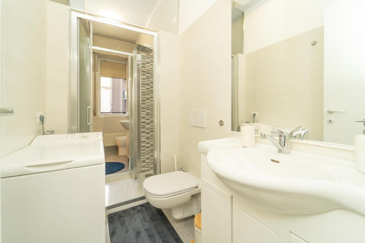 Trilocale Con Parcheggio Privato Apartamento Milán Exterior foto