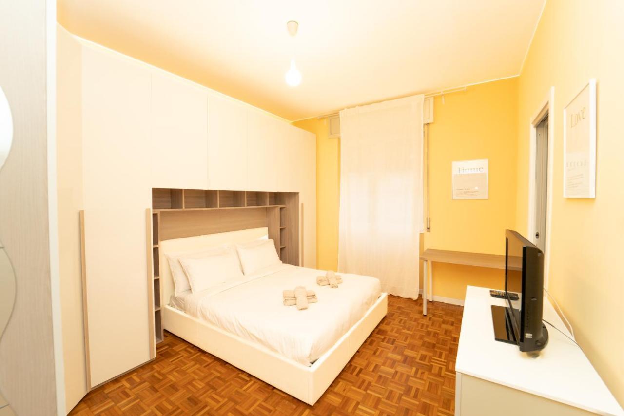 Trilocale Con Parcheggio Privato Apartamento Milán Exterior foto