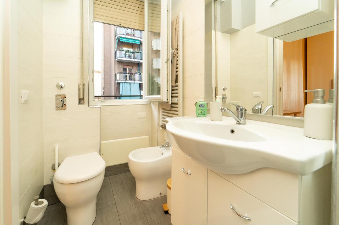 Trilocale Con Parcheggio Privato Apartamento Milán Exterior foto