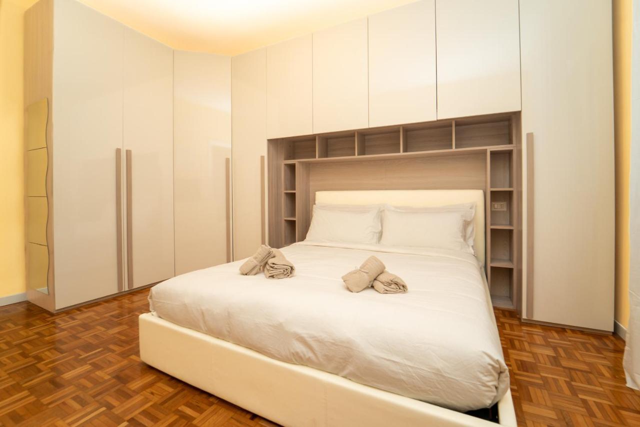 Trilocale Con Parcheggio Privato Apartamento Milán Exterior foto